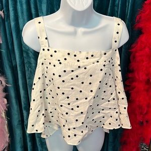 🤍🖤 NWT polka dot top 🖤🤍